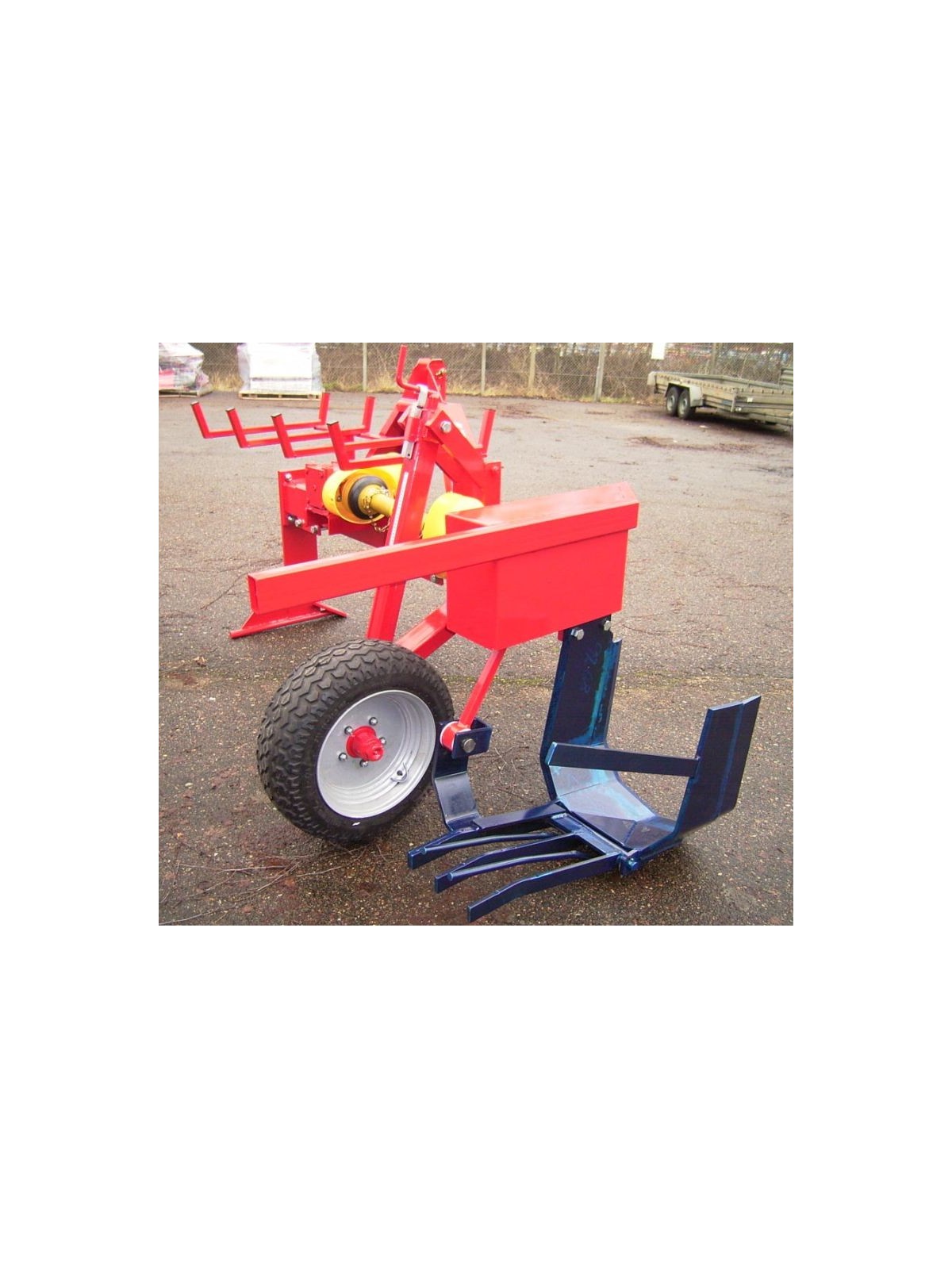 arracheuse vibrante deportee - soc et roue de terrage