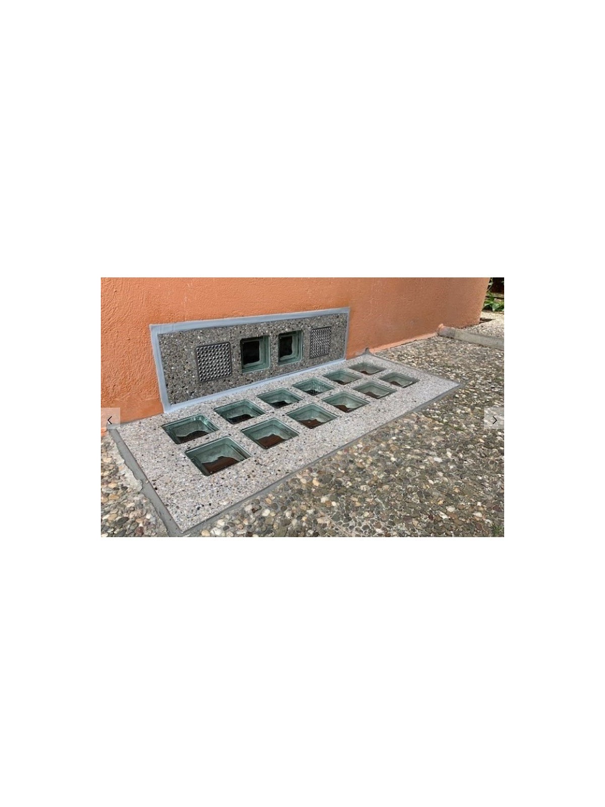 dalle et fermeture murale