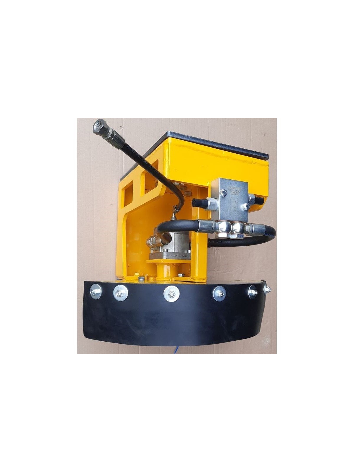 DHF48 debroussailleuse