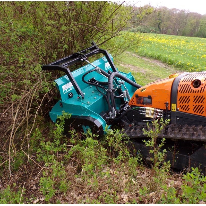 broyeur forestier sur chenillard