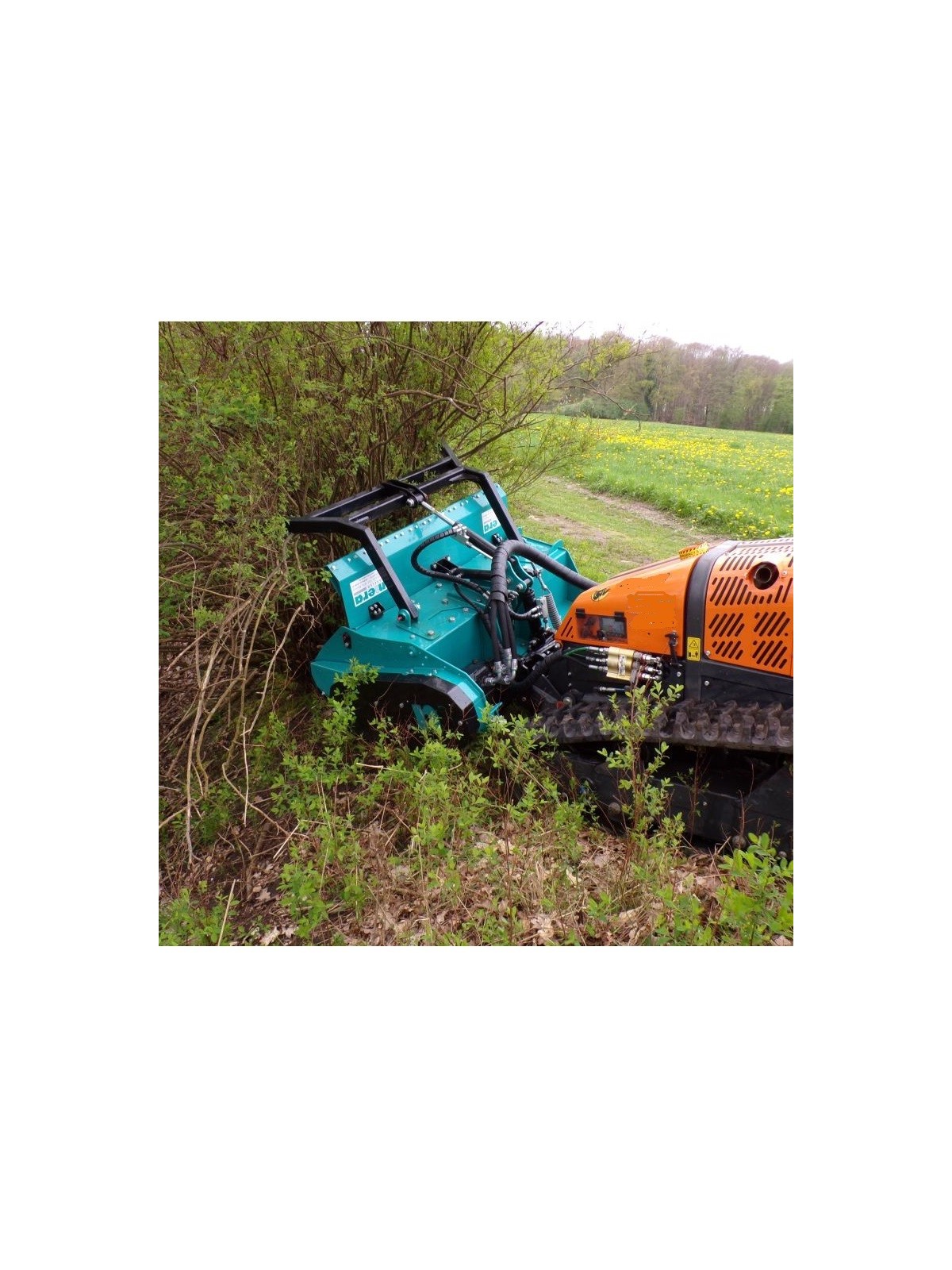 broyeur forestier sur chenillard
