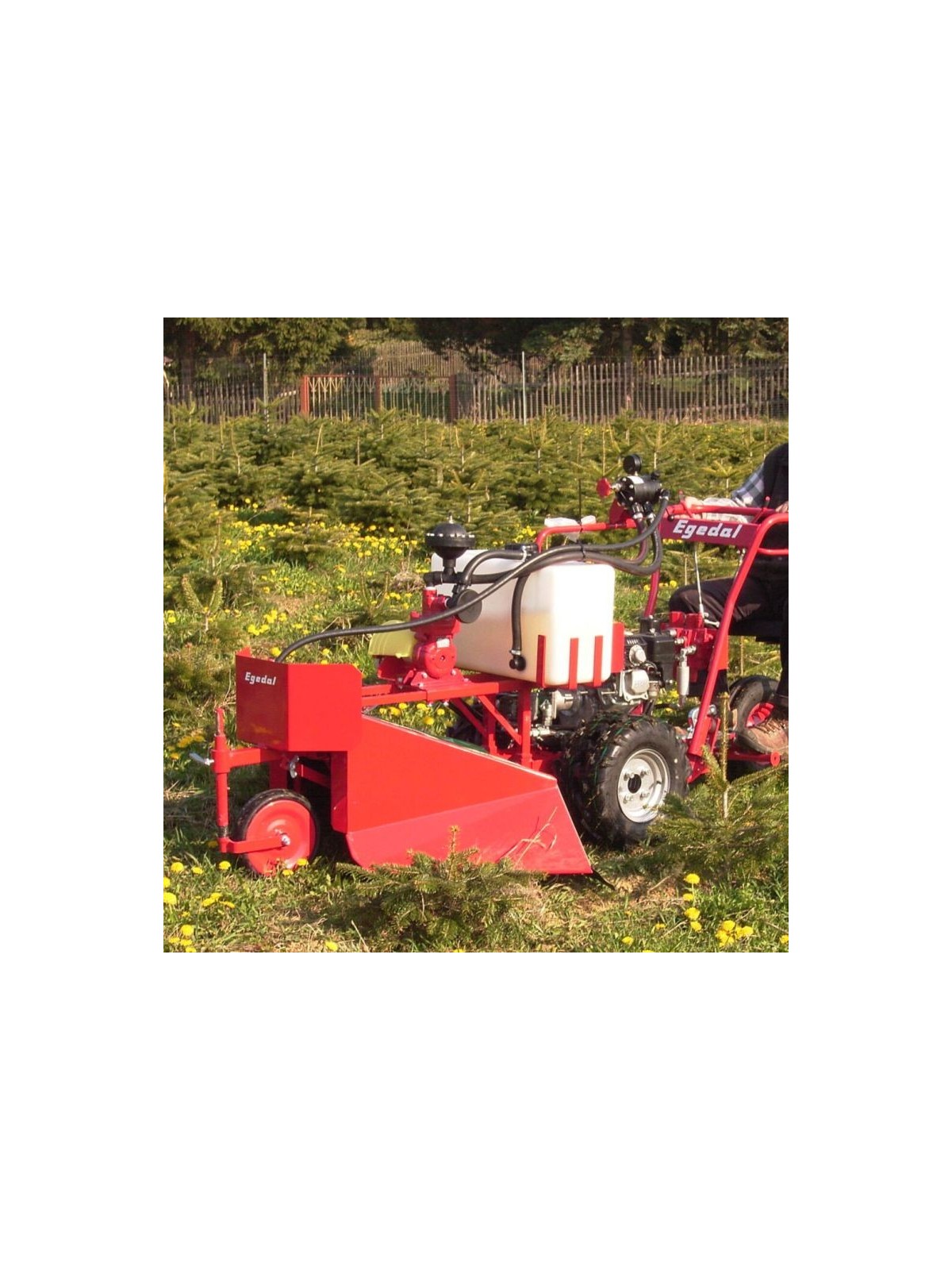 desherbage sur porte-outil