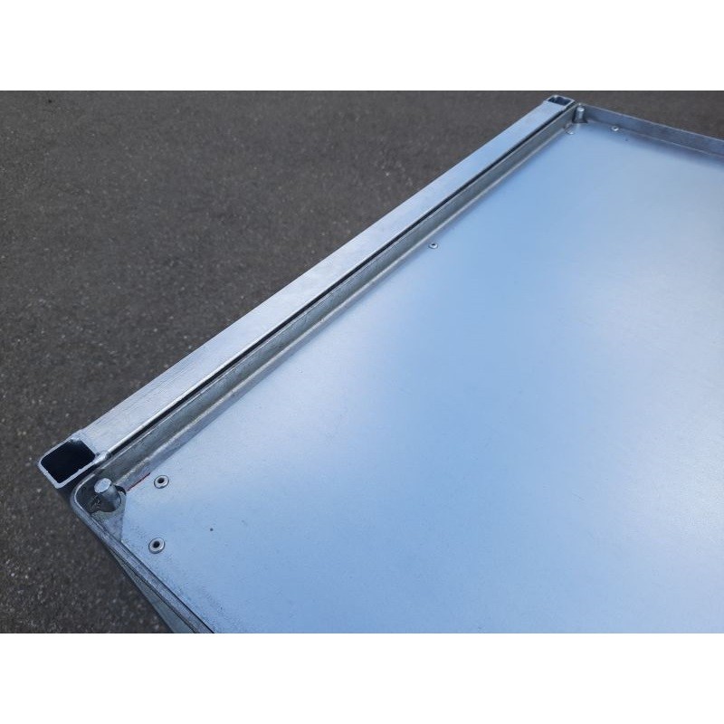 table détail plateau